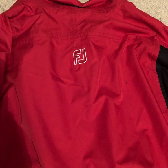 Brand new FootJoy Pullover - Picture 5 of 5